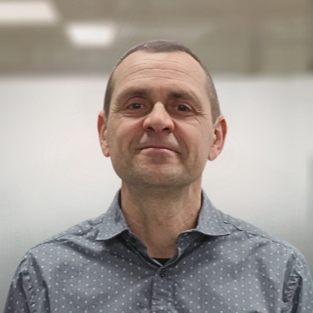 Headshot Sales ES Rafael Jimenez Ariza