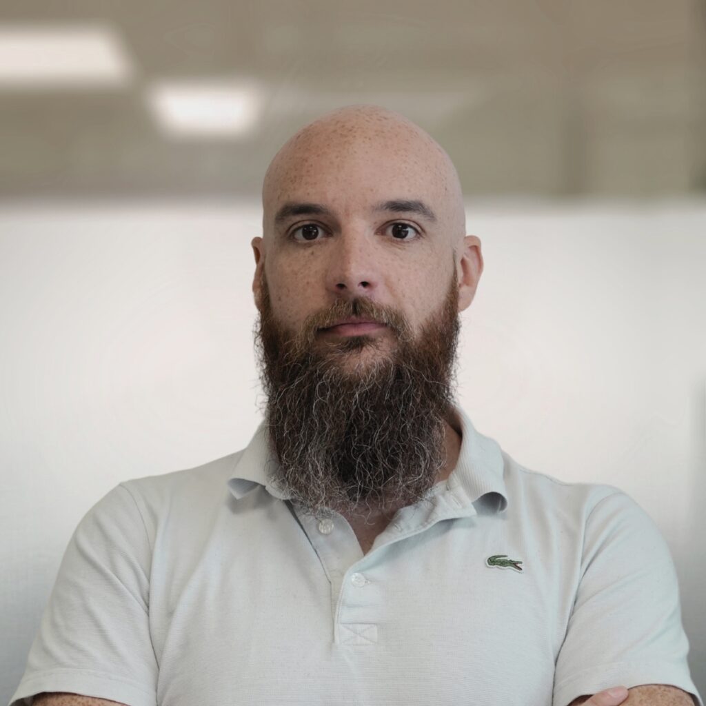 Headshots_Engineers_UK_Karl_Martinez